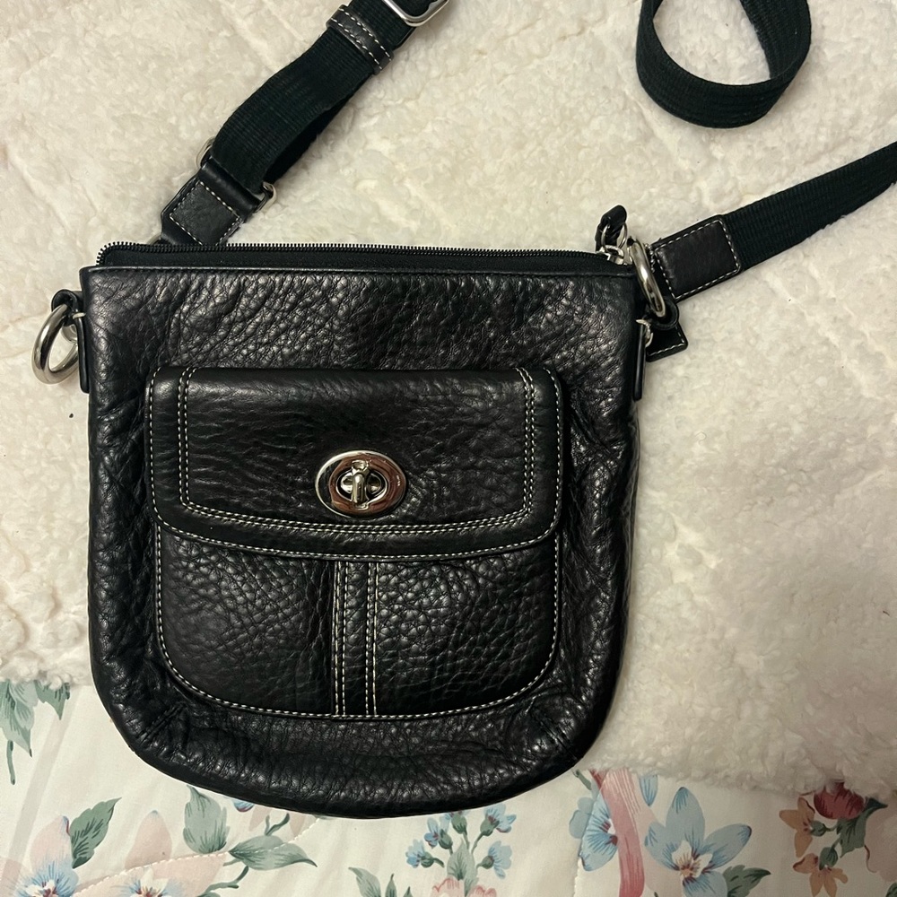 AUTHENTIC COACH PURSE